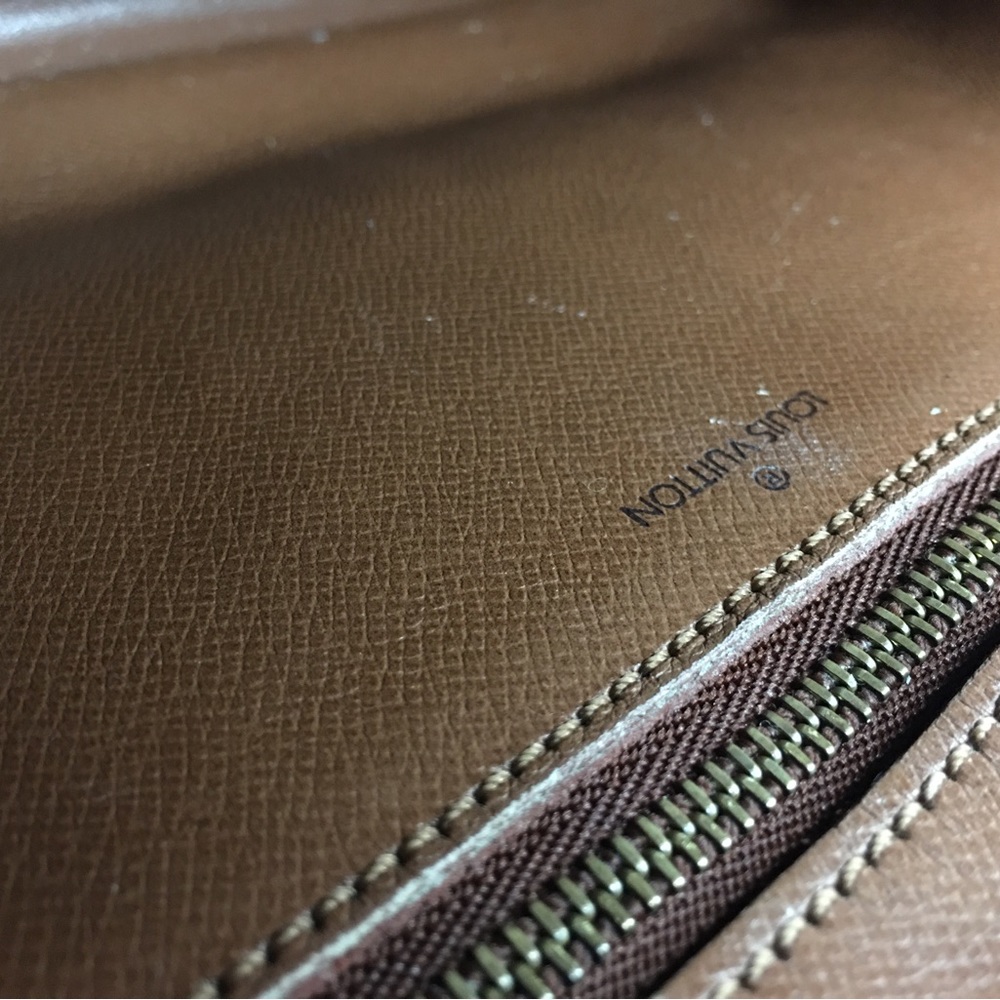 Authentic Louis Vuitton Monogram Marley Draggonne clutch handbag GM - Picture 12 of 16